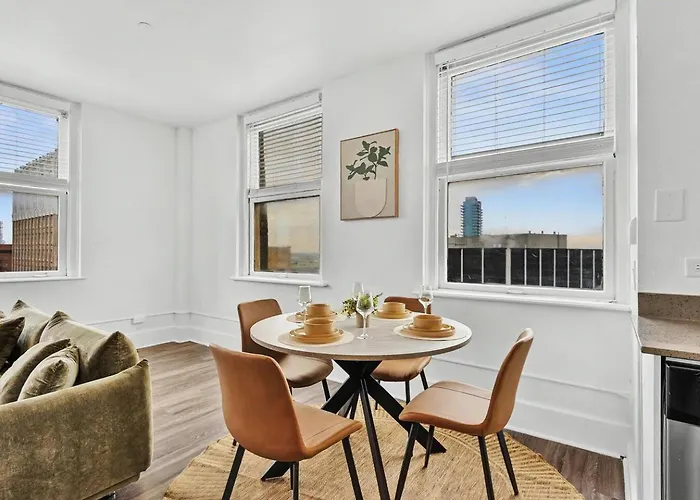 Elegant 2bd In Dt Worth W/ Parking/gym Apartment *