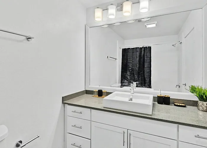 Apartment Elegant 2bd In Dt Worth W/ Parking/gym